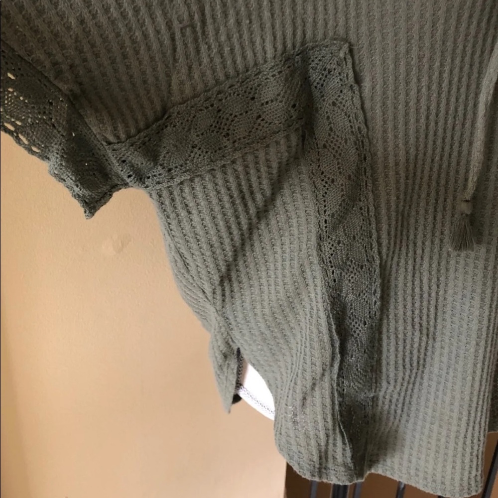 Flowy Top - Picture 2 of 3